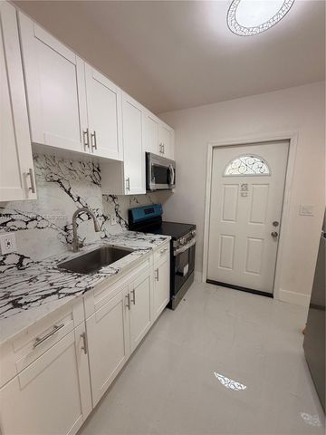 415 NW 29th Ter, Fort Lauderdale, FL 33311