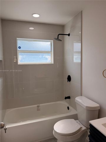 415 NW 29th Ter, Fort Lauderdale, FL 33311