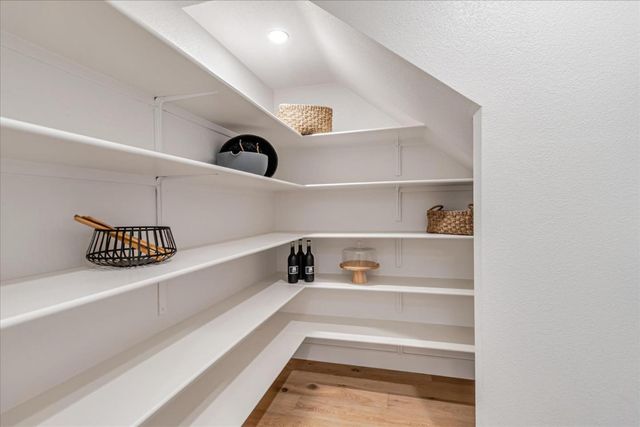 2857 Josephine Lane, Palo Alto, CA 94303