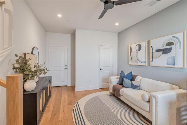 2857 Josephine Lane, Palo Alto, CA 94303