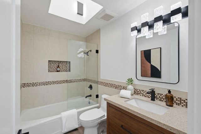 596 Sand Hill Circle, Menlo Park, CA 94025