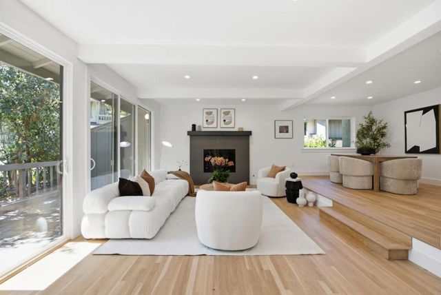 596 Sand Hill Circle, Menlo Park, CA 94025