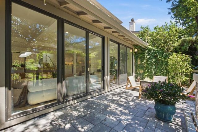 596 Sand Hill Circle, Menlo Park, CA 94025