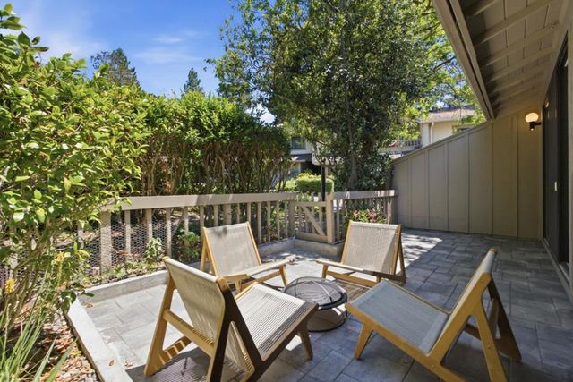 596 Sand Hill Circle, Menlo Park, CA 94025