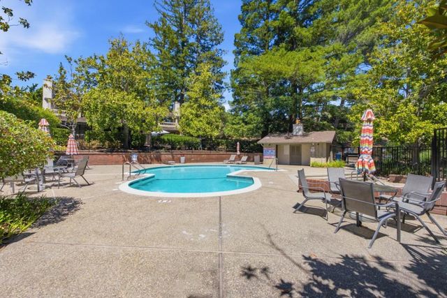 596 Sand Hill Circle, Menlo Park, CA 94025