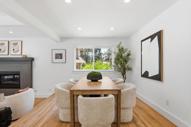 596 Sand Hill Circle, Menlo Park, CA 94025