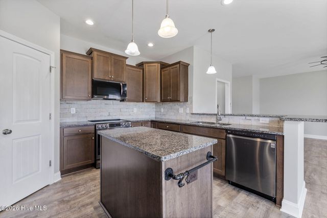 409 Willow Pond Drive, La Grange, NC 28551