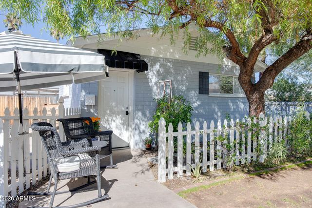 3510 E GLENROSA Avenue, Phoenix, AZ 85018