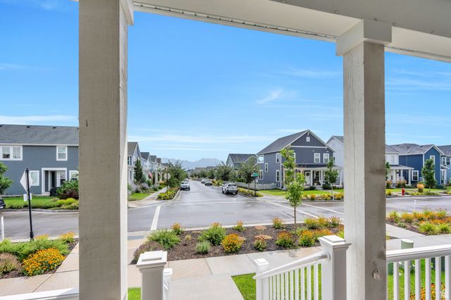 11682 S SILVER POND DR, South Jordan, UT 84009
