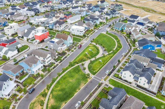 11682 S SILVER POND DR, South Jordan, UT 84009
