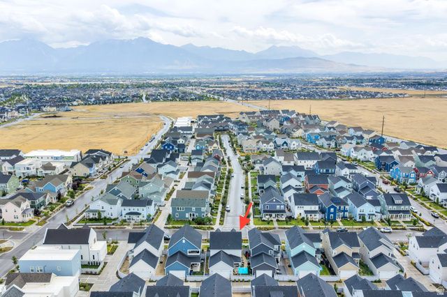 11682 S SILVER POND DR, South Jordan, UT 84009