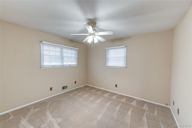 33 Maple Avenue, Kings Park, NY 11754