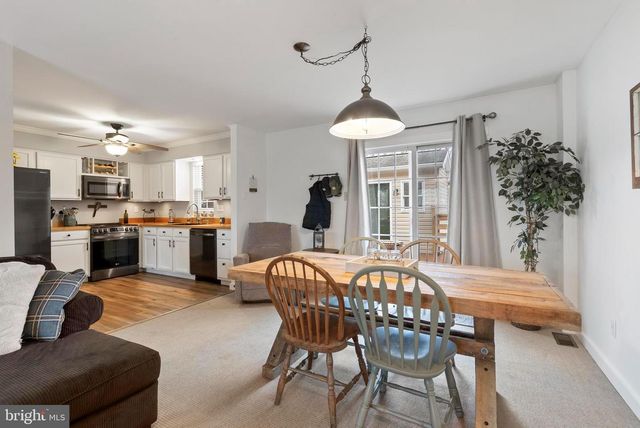 45 PINCKNEY DR, Coatesville, PA 19320