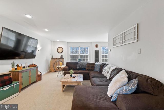 45 PINCKNEY DR, Coatesville, PA 19320