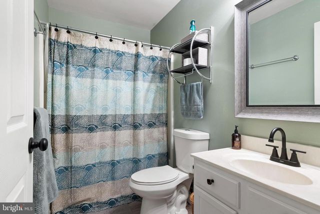 45 PINCKNEY DR, Coatesville, PA 19320