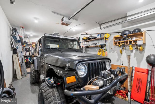 45 PINCKNEY DR, Coatesville, PA 19320