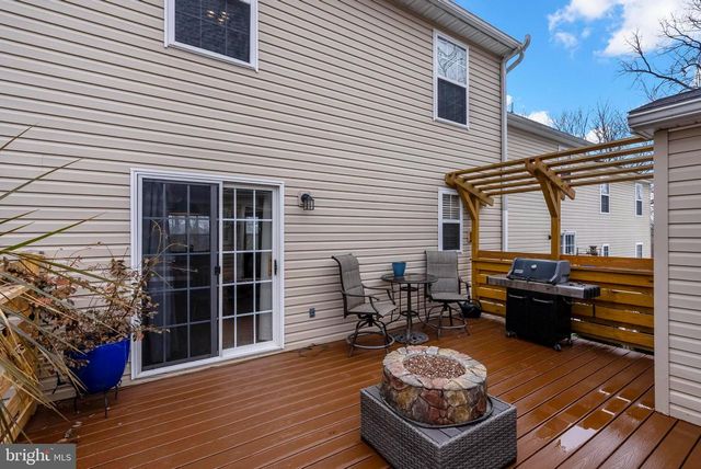 45 PINCKNEY DR, Coatesville, PA 19320