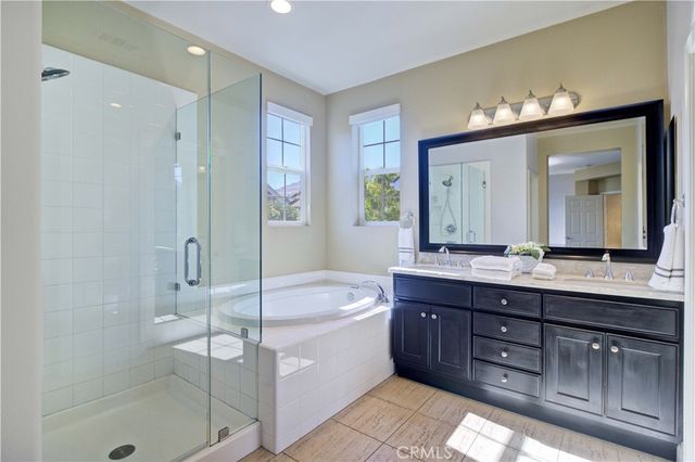 10 Roycroft Court, Ladera Ranch, CA 92694