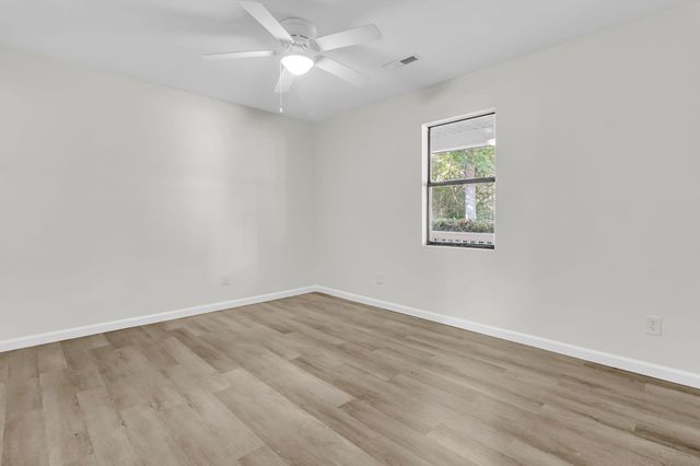 802 Royle Road, Ladson, SC 29456
