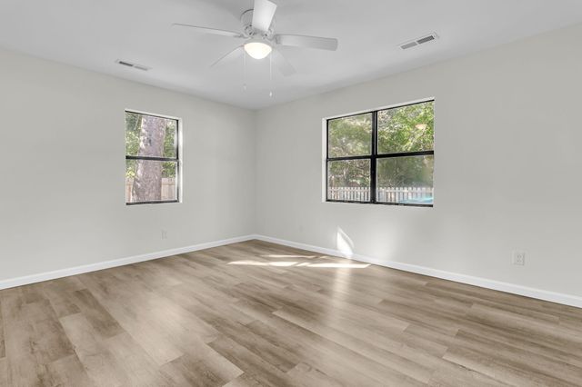802 Royle Road, Ladson, SC 29456
