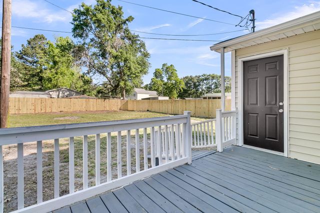 802 Royle Road, Ladson, SC 29456