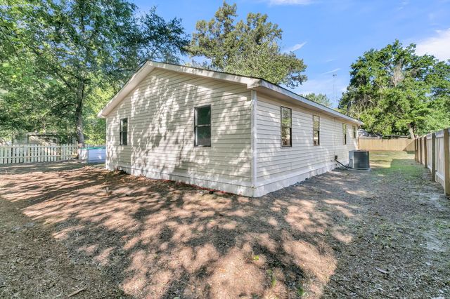 802 Royle Road, Ladson, SC 29456