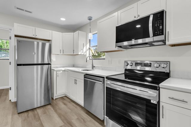 802 Royle Road, Ladson, SC 29456