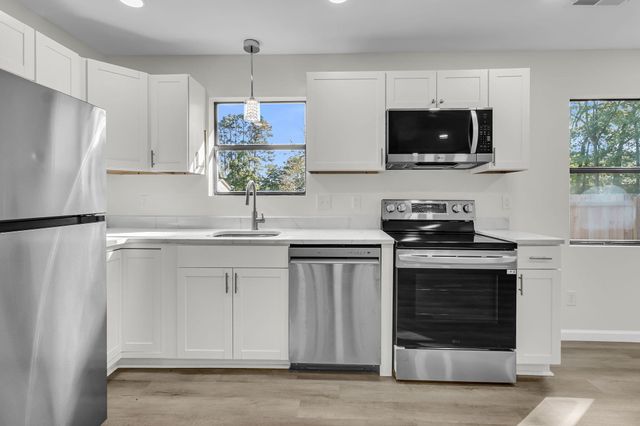 802 Royle Road, Ladson, SC 29456