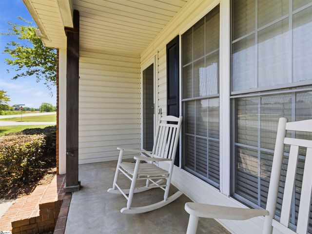 104 Harvest Ridge Drive, Inman, SC 29349