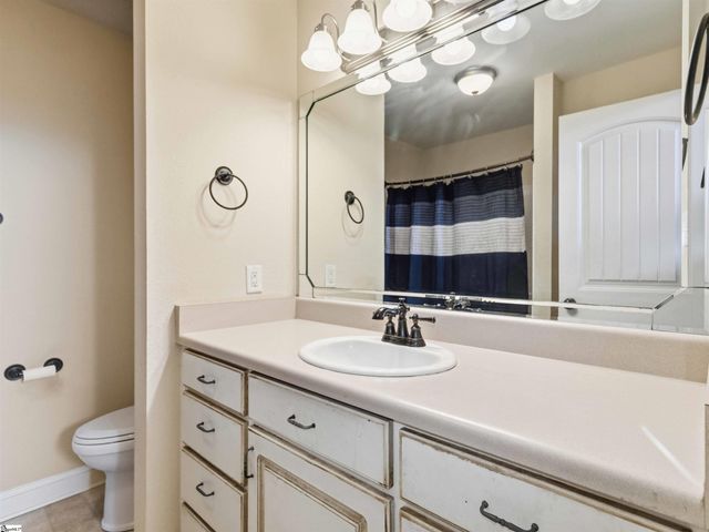 104 Harvest Ridge Drive, Inman, SC 29349