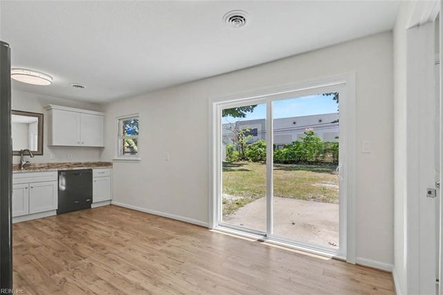 47 Azalea DR, Hampton, VA 23669