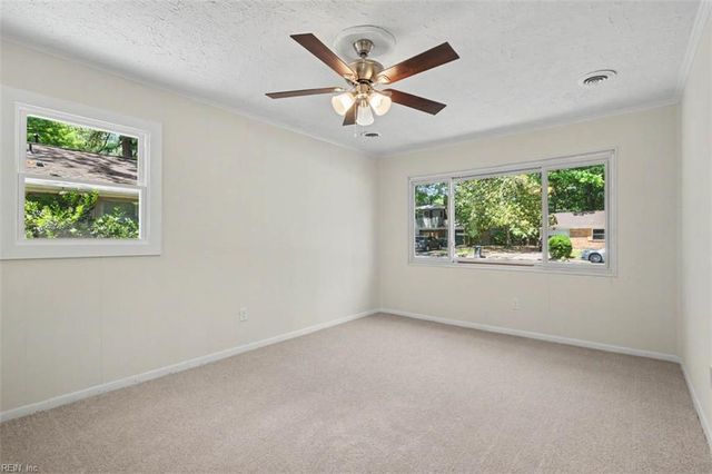 47 Azalea DR, Hampton, VA 23669