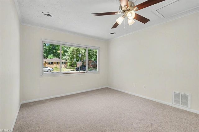 47 Azalea DR, Hampton, VA 23669