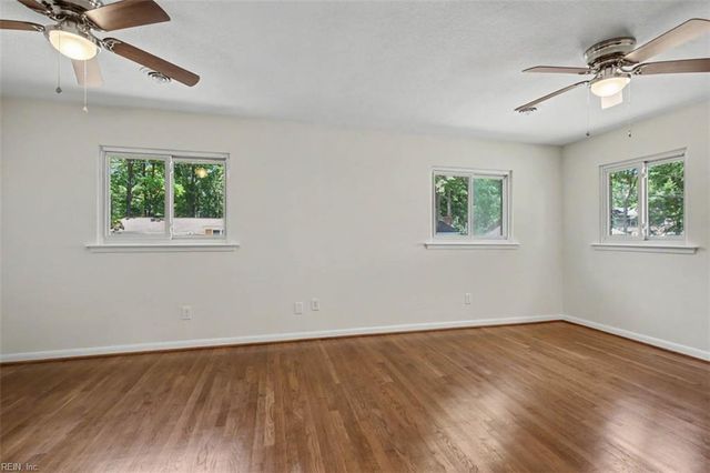 47 Azalea DR, Hampton, VA 23669