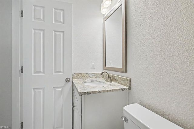 47 Azalea DR, Hampton, VA 23669