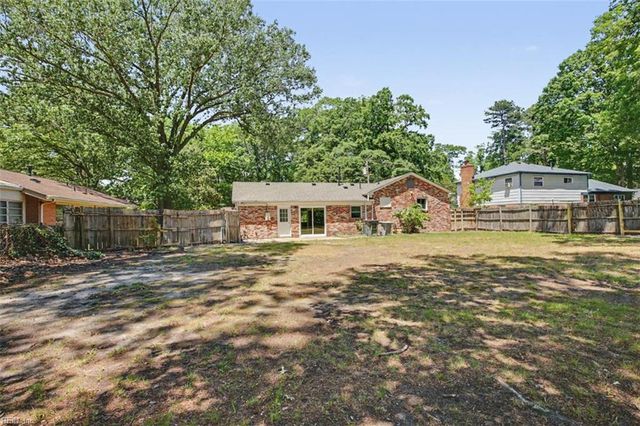 47 Azalea DR, Hampton, VA 23669