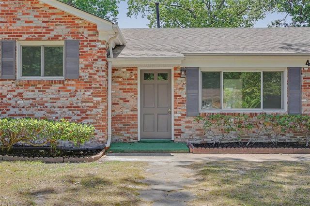 47 Azalea DR, Hampton, VA 23669