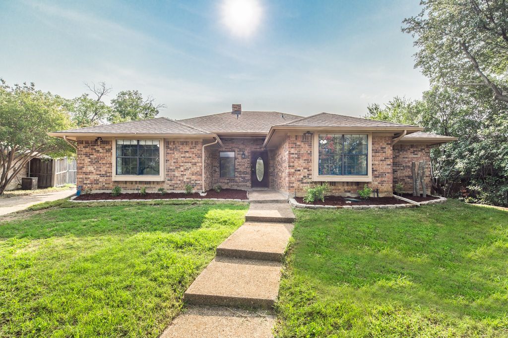 500 Cross Bend Court, Irving, TX 75061