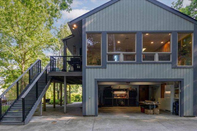 701 Bishop RD, Blacksburg, VA 24060