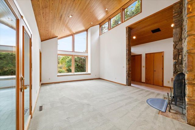 701 Bishop RD, Blacksburg, VA 24060