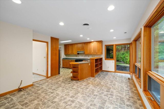 701 Bishop RD, Blacksburg, VA 24060