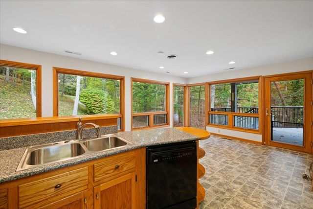 701 Bishop RD, Blacksburg, VA 24060