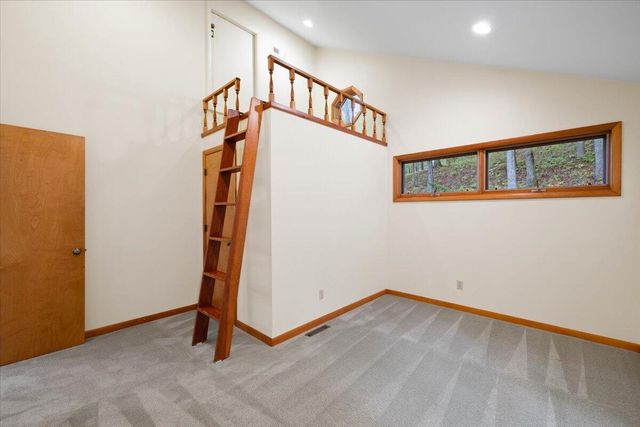 701 Bishop RD, Blacksburg, VA 24060