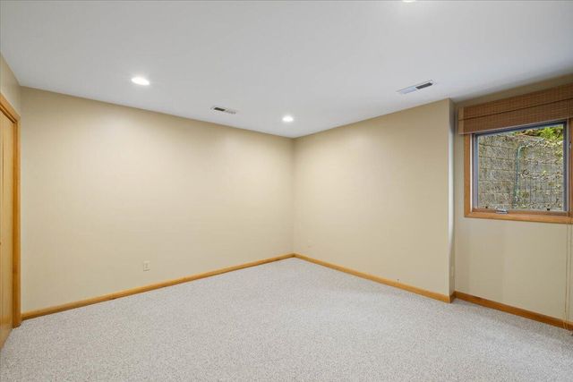 701 Bishop RD, Blacksburg, VA 24060