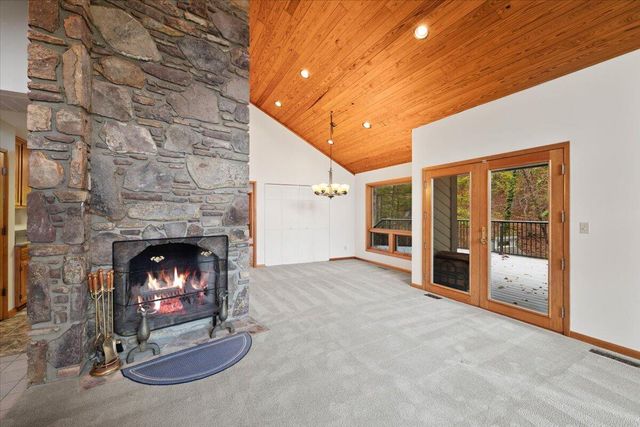 701 Bishop RD, Blacksburg, VA 24060