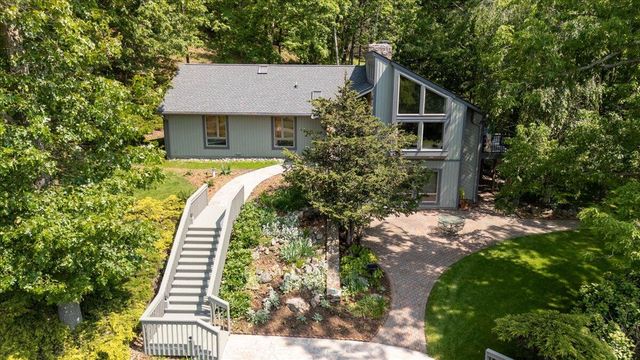 701 Bishop RD, Blacksburg, VA 24060