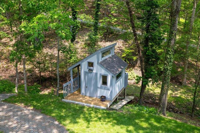 701 Bishop RD, Blacksburg, VA 24060