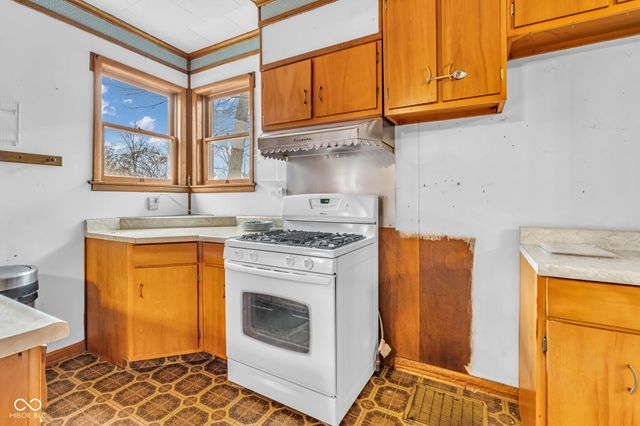 529 N Meridian Street, Brazil, IN 47834