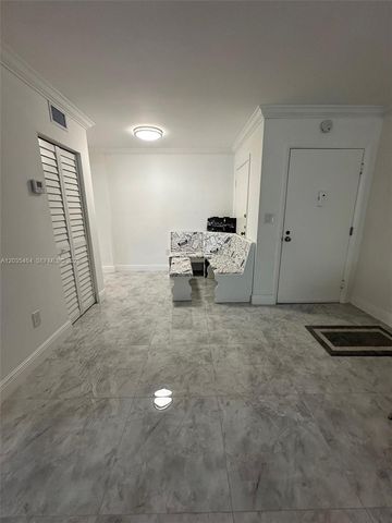 245 18th Street 401, Miami Beach, FL 33139