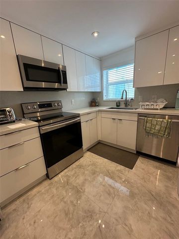 245 18th Street 401, Miami Beach, FL 33139
